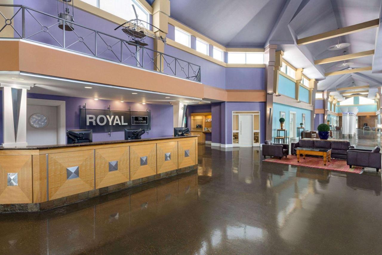 Royal Hotel Edmonton Airport Trademark Collection By Wyndham Leduc Kültér fotó